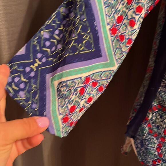 Blue Rain Geometric Print Crewneck Blouse. Size Small - Picture 4 of 7